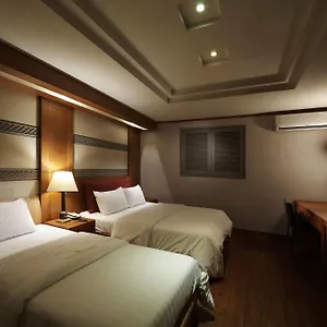 Hotel Noblesse, Yeoksam, Seoul